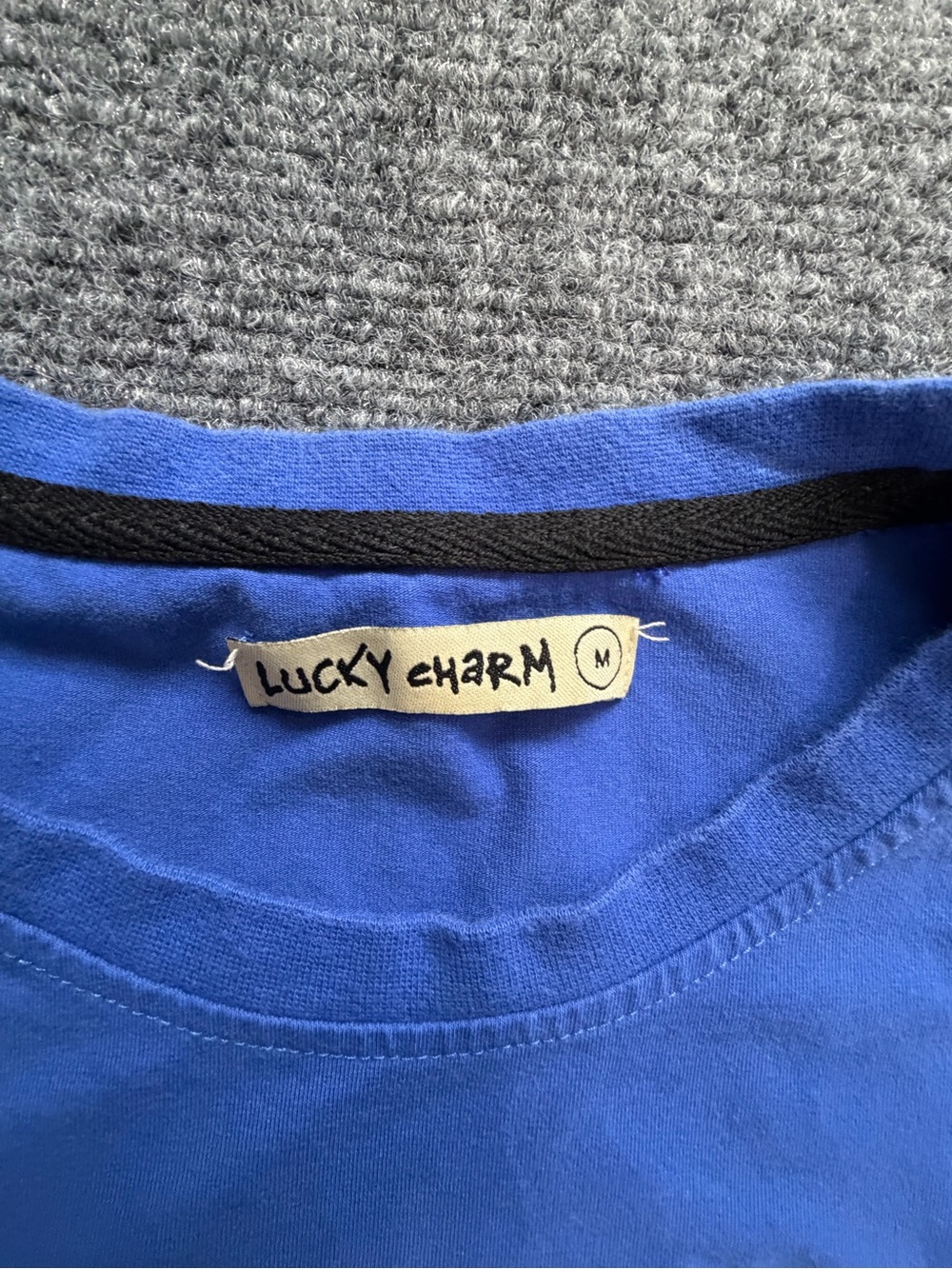BKYS Mens M Lucky Charm Bunny Blue Graphic T Shirt Embroidered Applique - Picture 3 of 12